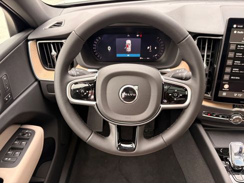 Used 2026 Volvo XC60 B5 Plus w/ Climate Package AWD/4WD image 16