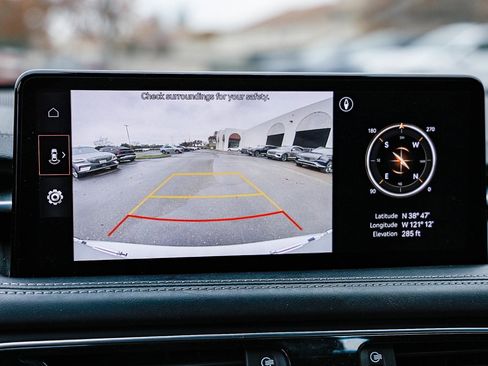 Used 2022 Genesis G70 3.3T image 23