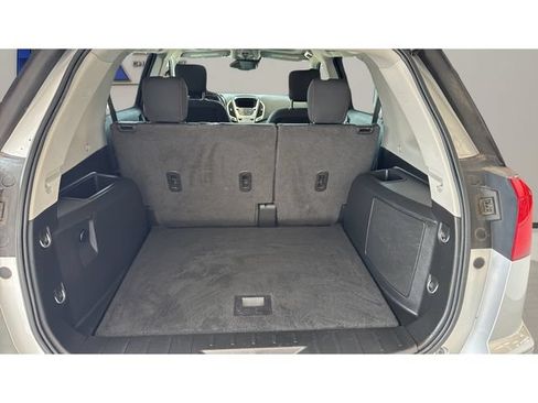 Used 2017 GMC Terrain SLE w/ Technology Package FWD image 19