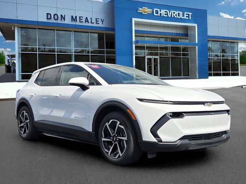New 2026 Chevrolet Equinox EV LT FWD image 1