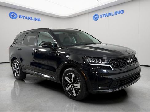 Used 2023 Kia Sorento S w/ Panoramic Sunroof Package FWD image 13
