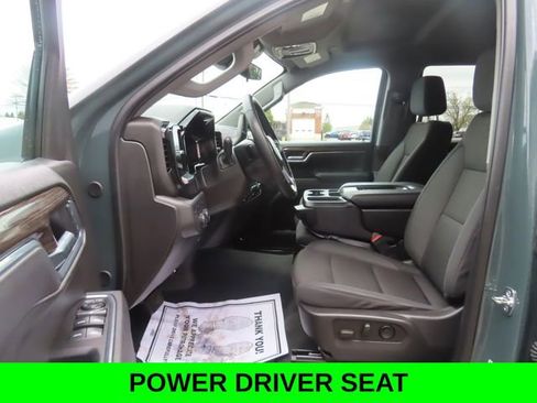 Used 2025 Chevrolet Silverado 1500 LT AWD/4WD image 18
