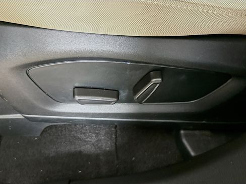 Used 2023 Ford Explorer 2WD image 22
