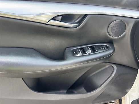 Used 2019 INFINITI QX50 Luxe AWD/4WD image 17