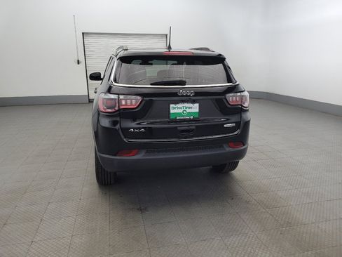 Used 2017 Jeep Compass Latitude w/ Popular Equipment Group image 6