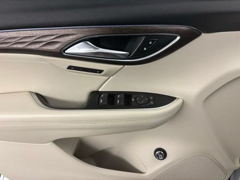 Used 2023 Buick Envision Avenir FWD image 29