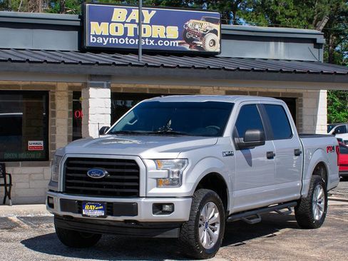 Used 2017 Ford F150 XL w/ Equipment Group 101A Mid AWD/4WD image 1