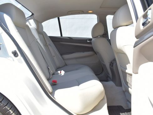 Used 2012 INFINITI G37 Journey w/ Premium Pkg RWD image 24