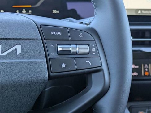 New 2026 Kia Sportage SX FWD image 29