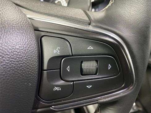 Used 2023 Buick Envision Avenir AWD/4WD image 39