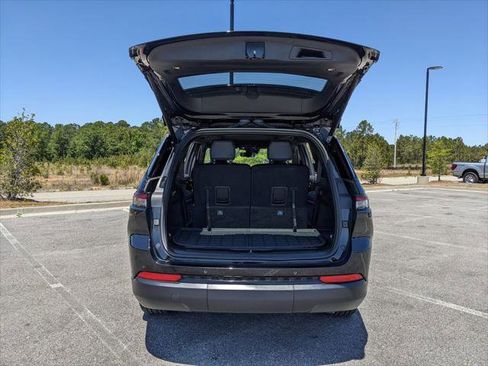 Certified 2025 Jeep Grand Cherokee L Limited w/ Luxury Tech Group II RWD image 48