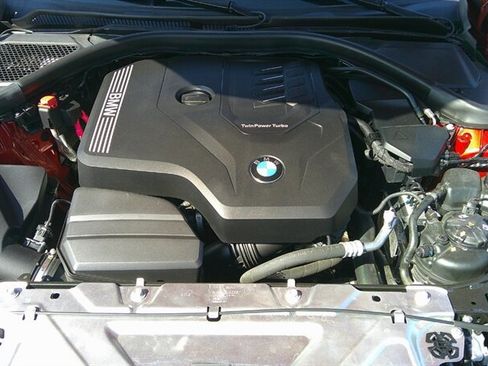 Used 2020 BMW 330i Sedan w/ Premium Package image 11