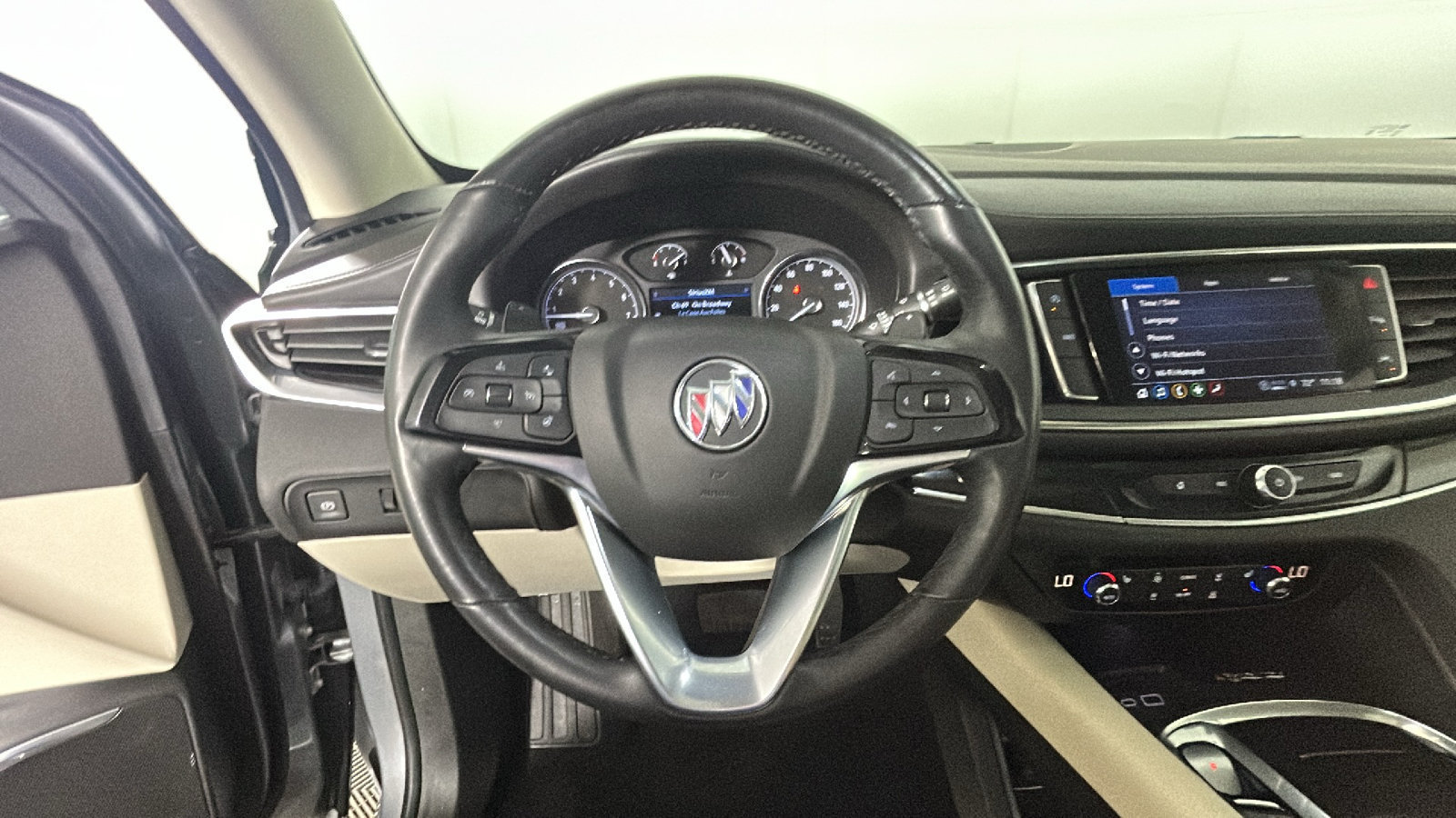 Used 2023 Buick Enclave Essence w/ Experience Buick Package AWD/4WD image 17