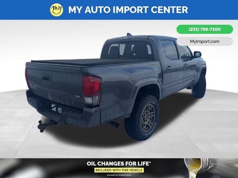 Used 2021 Toyota Tacoma SR image 5