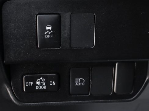 Used 2022 Toyota Tacoma SR5 image 19