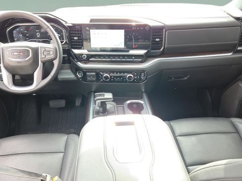 Used 2022 GMC Sierra 1500 SLT w/ SLT Premium Plus Package image 11
