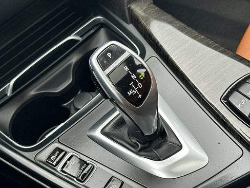 Used 2017 BMW 330i Sedan image 19