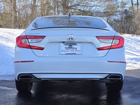 Used 2022 Honda Accord Sport image 5