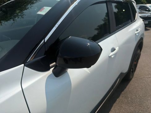 Certified 2026 Nissan Rogue SV AWD/4WD image 46