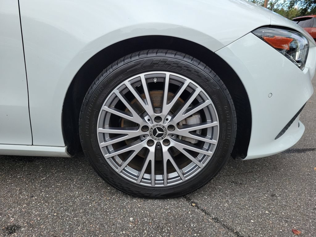 Used 2021 Mercedes-Benz CLA 250 w/ Driver Assistance Package image 6