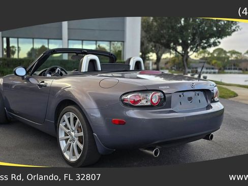 Used 2006 MAZDA MX-5 Miata Grand Touring w/ Premium Pkg image 4
