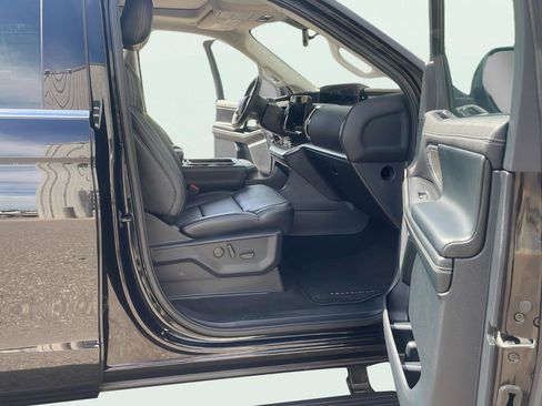 Certified 2025 Ford Expedition Max Platinum AWD/4WD image 13