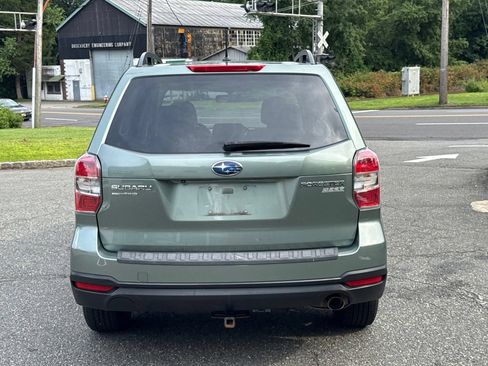 Used 2015 Subaru Forester 2.5i Premium AWD/4WD image 6