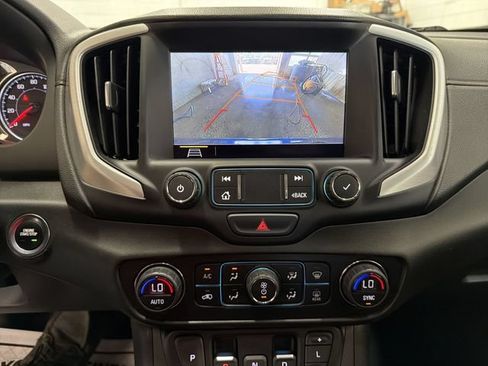 Certified 2020 GMC Terrain SLE w/ Driver Convenience Package AWD/4WD image 17