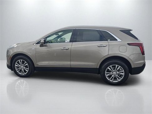 Used 2023 Cadillac XT5 Premium Luxury w/ Technology Package image 9