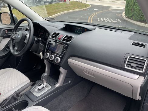 Used 2016 Subaru Forester 2.5i Premium image 39