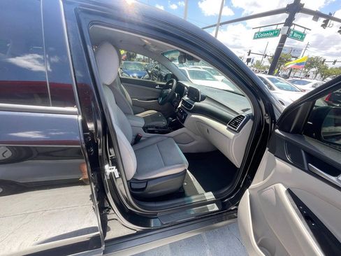 Used 2021 Hyundai Tucson SE AWD/4WD image 15