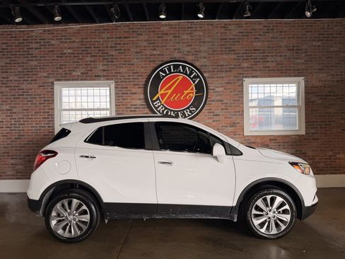 Used 2020 Buick Encore Preferred image 5