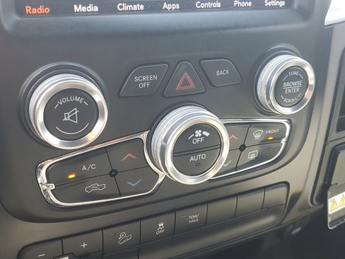 Used 2018 RAM 2500 Power Wagon w/ Luxury Group image 24