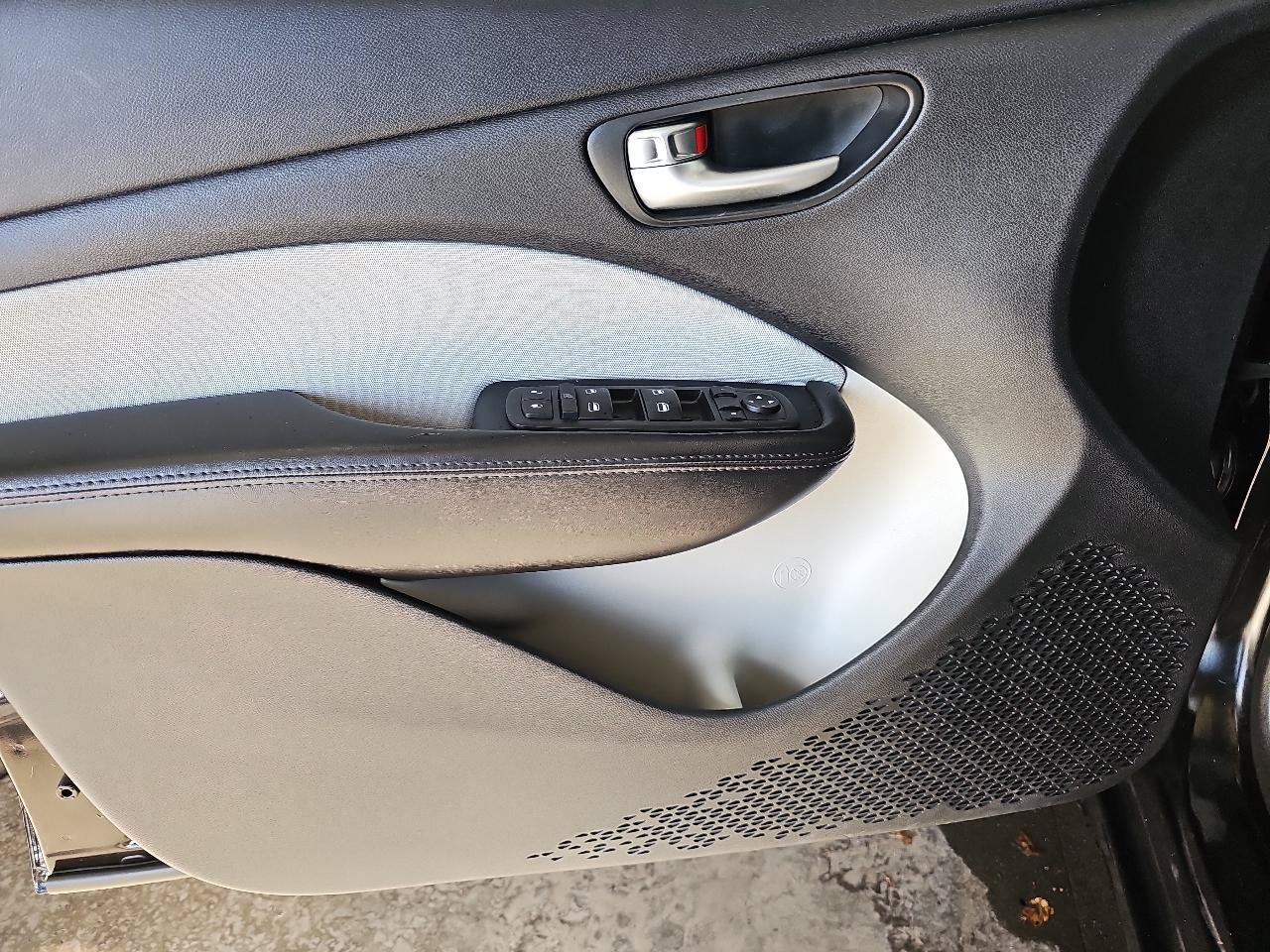 Used 2015 Dodge Dart SXT FWD image 8