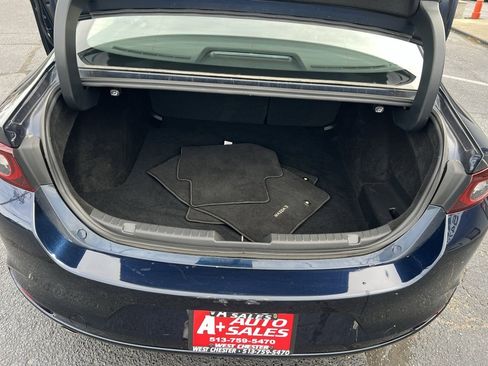 Used 2024 MAZDA MAZDA3 s image 39