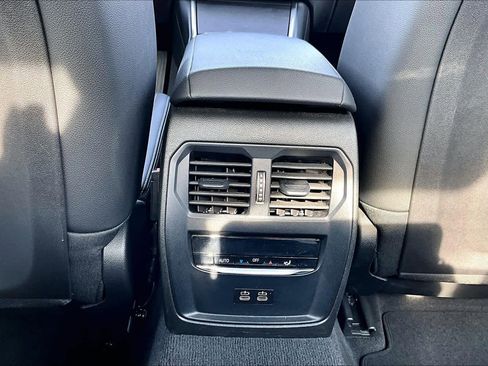 Used 2024 BMW 330e w/ Convenience Package image 34