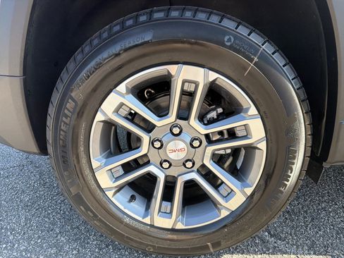 New 2026 GMC Terrain Elevation FWD image 19