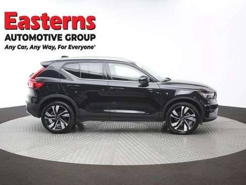 Used 2025 Volvo XC40 B5 Plus AWD/4WD image 46