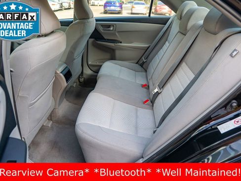 Used 2015 Toyota Camry LE FWD image 18