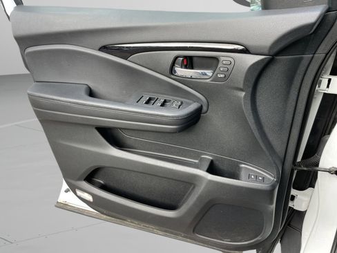 Used 2021 Honda Passport Elite image 16