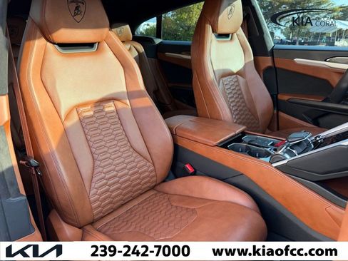 Used 2021 Lamborghini Urus image 4