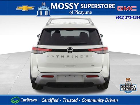 Used 2024 Nissan Pathfinder SL w/ SL Premium Package FWD image 9