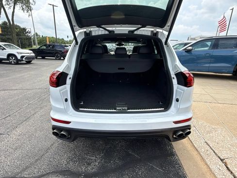 Used 2016 Porsche Cayenne S AWD/4WD image 30