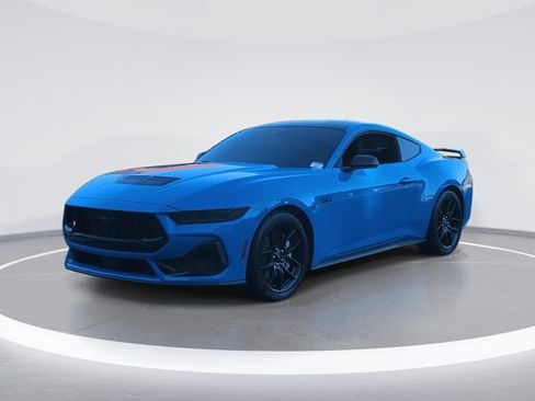 Used 2025 Ford Mustang GT RWD image 1