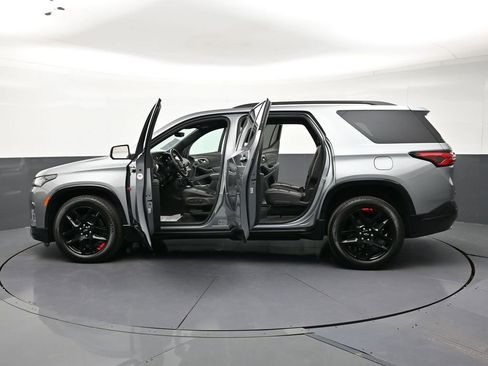 Used 2023 Chevrolet Traverse Premier w/ Redline Edition AWD/4WD image 34