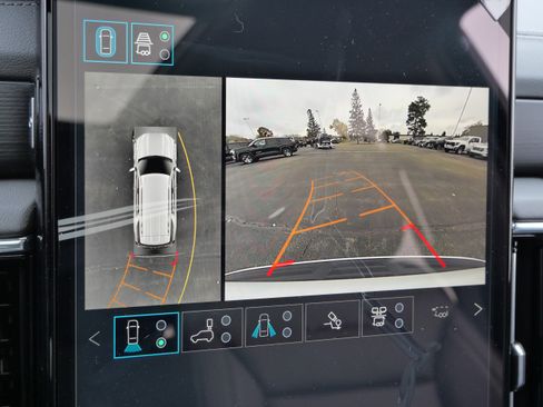 New 2026 GMC Yukon Denali w/ Denali Reserve Package image 9