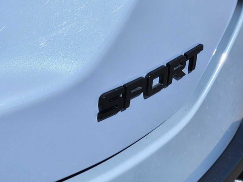 Used 2023 Honda Pilot Sport image 12