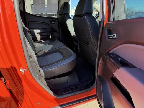 Used 2019 Chevrolet Colorado Z71 image 12