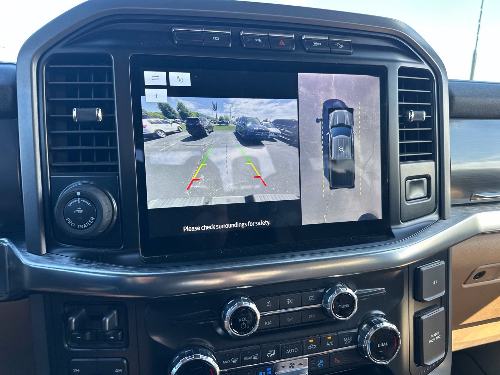Used 2022 Ford F150 Lariat w/ Equipment Group 502A High AWD/4WD image 12