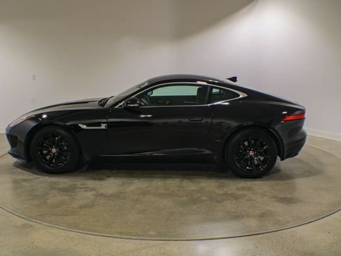 Used 2017 Jaguar F-TYPE Coupe RWD image 3